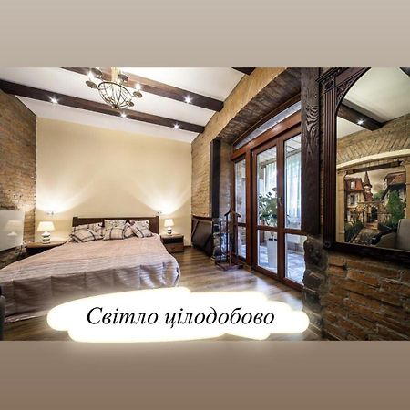 Vip Castle Apartmens Leópolis Exterior foto